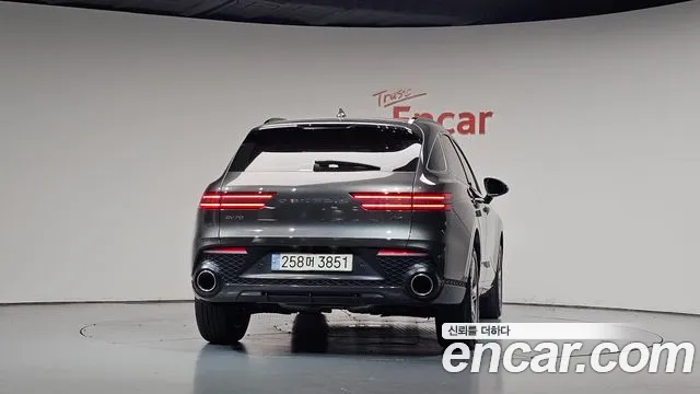 Genesis GV70 — Фото автомобиля 4