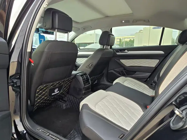 Volkswagen Magotan 2025 Popular Edition 330TSI DSG Luxury — Фото автомобиля 6