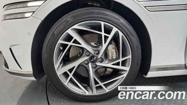 Genesis G90 — Фото автомобиля 4