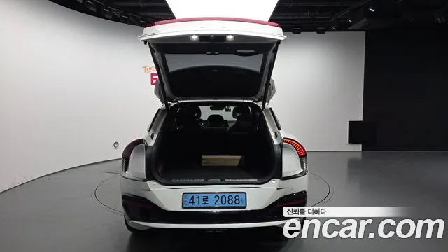 Kia EV6 — Фото автомобиля 29
