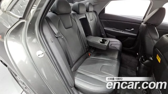 Hyundai AVANTE Новый Avante (CN7) — Фото автомобиля 18