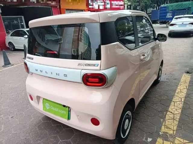 Wuling Hongguang Mini EV — Фото автомобиля 6