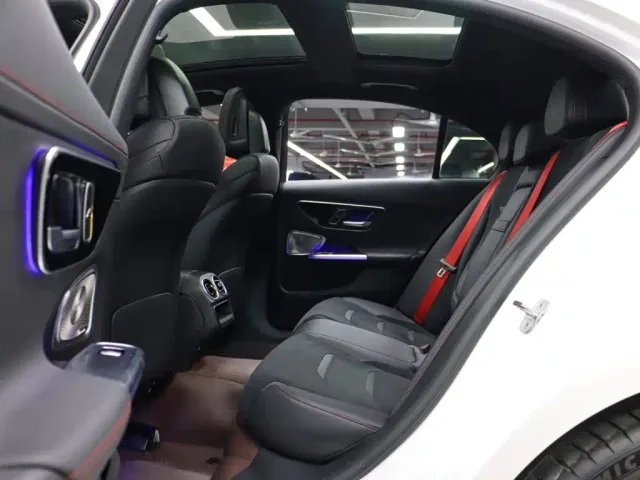 Mercedes-Benz C-Class AMG — Фото автомобиля 22