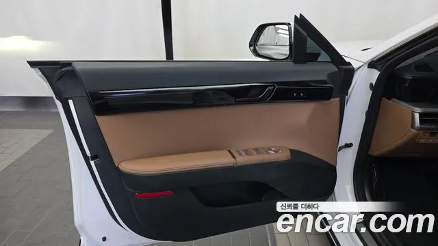 Hyundai Grandeur GN7 — Фото автомобиля 13