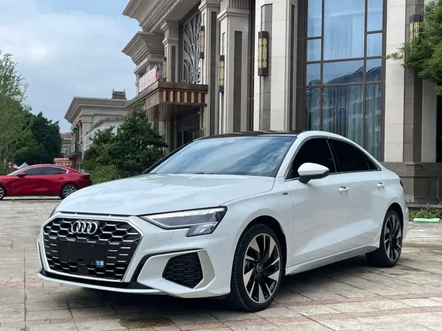 Фотография автомобиля — Audi A3