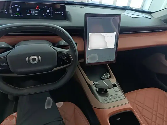 Changan Qiyuan A05 — Фото автомобиля 9