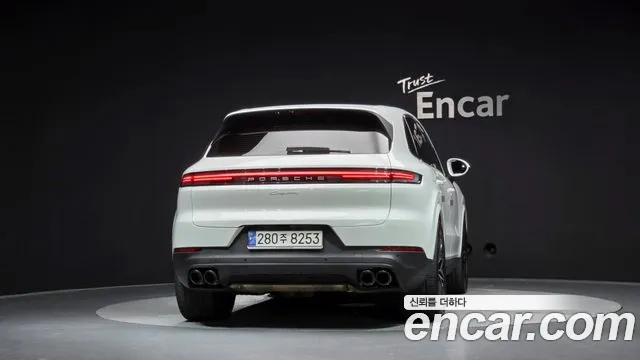 Porsche Cayenne PO536 — Фото автомобиля 4