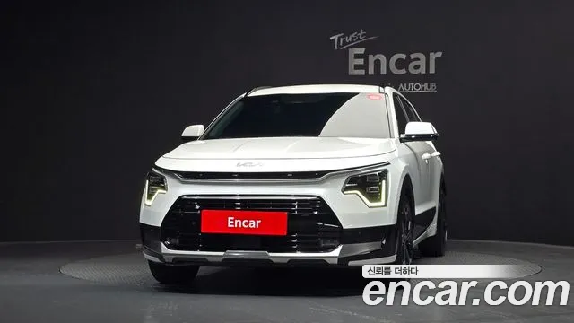 Kia Niro The All New Niro Signature — Фото автомобиля 3