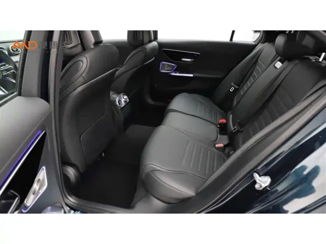 Mercedes-Benz C-Class — Фото автомобиля 7