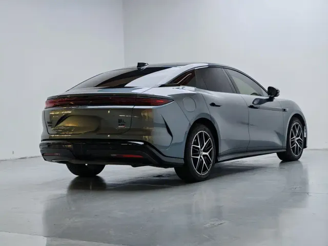 BYD Han L 2025 DM-p 4WD LiDAR Flagship — Фото автомобиля 14