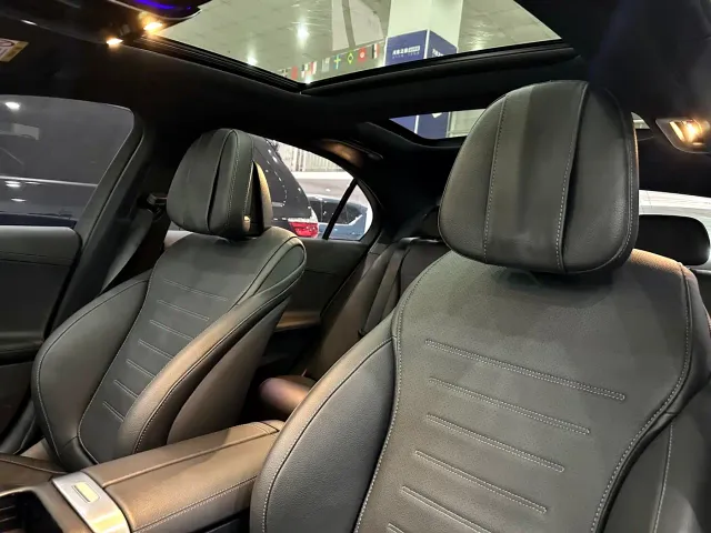 Mercedes-Benz C-Class — Фото автомобиля 27