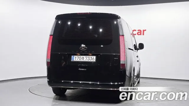 Hyundai Staria Staria 4WD Lounge 9 мест — Фото автомобиля 4