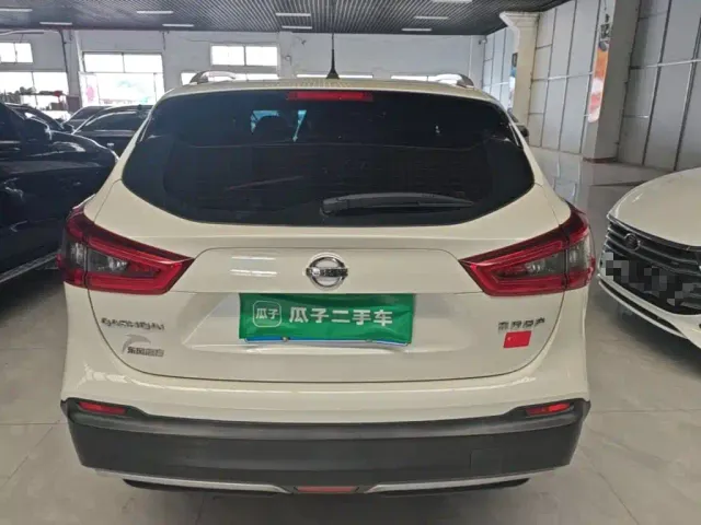 Nissan Qashqai — Фото автомобиля 5