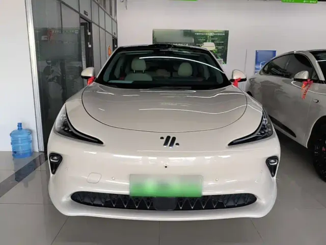 IM Motors LS6 — Фото автомобиля 2