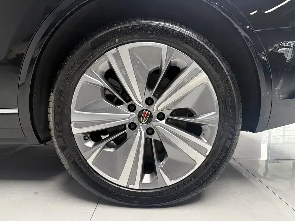 Hongqi Hongqi E-HS9 2022 690km Qi Xiang Edition (6-seater) — Фото автомобиля 7