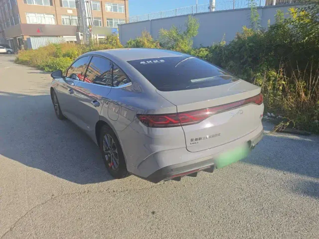 BYD Qin L — Фото автомобиля 7