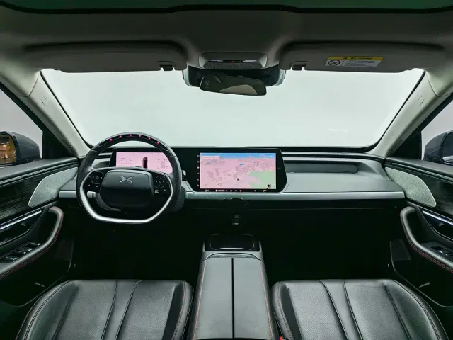 Xpeng P7 — Фото автомобиля 15
