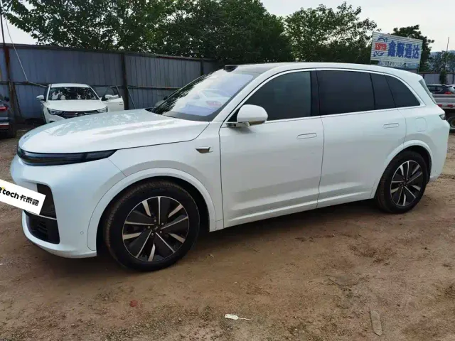 Фотография автомобиля — Li Auto L7