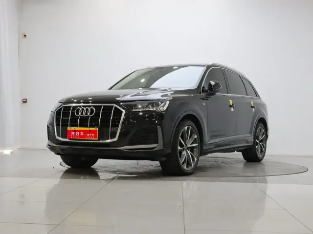 Фотография автомобиля — Audi Q7