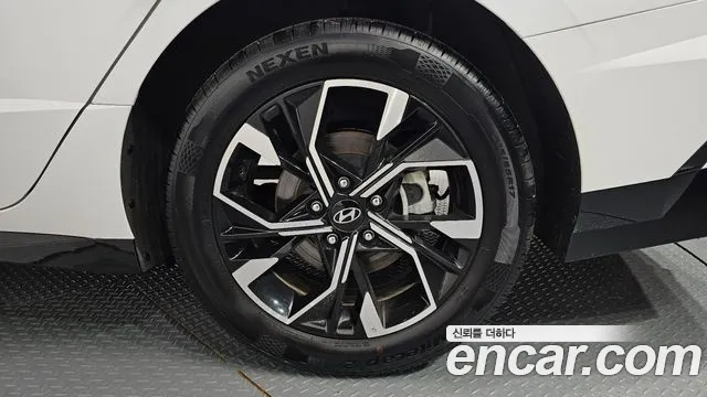 Hyundai Sonata Sonata Edge(DN8) 2.0 LPG(Коммерческий) — Фото автомобиля 21