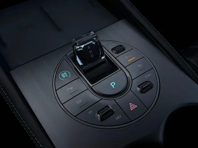 BYD Seal 06 — Фото автомобиля 26