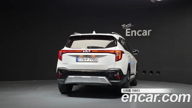 Kia Seltos New — Фото автомобиля 4