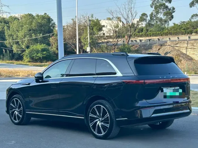 Xpeng G9 — Фото автомобиля 7