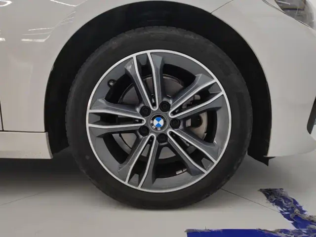 BMW 1 Series — Фото автомобиля 6