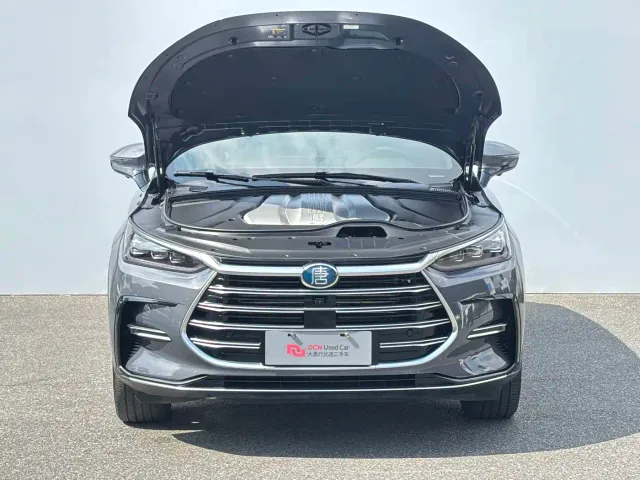 BYD Tang — Фото автомобиля 7