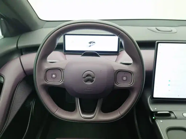 Nio ET5 Touring — Фото автомобиля 11