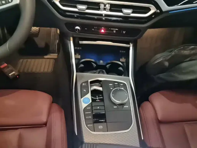 BMW i3 — Фото автомобиля 13