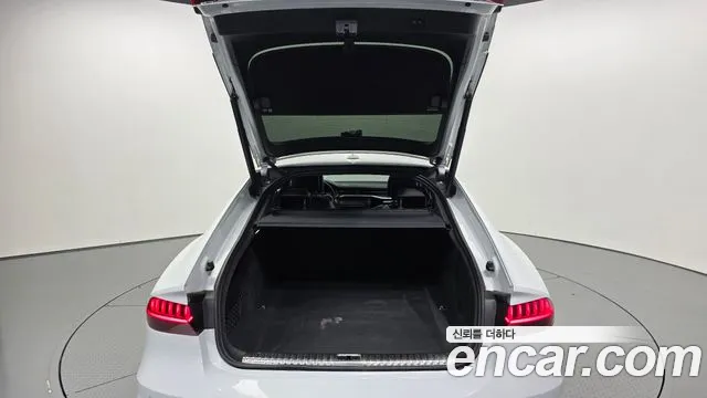 Audi A7 4K — Фото автомобиля 20