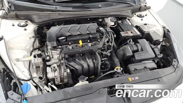 Hyundai Avante CN7 — Фото автомобиля 6