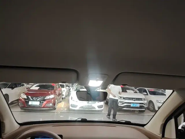 Wuling Hongguang Mini EV — Фото автомобиля 17