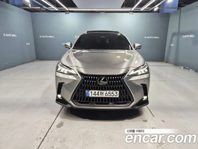 Lexus NX — Фото автомобиля 3