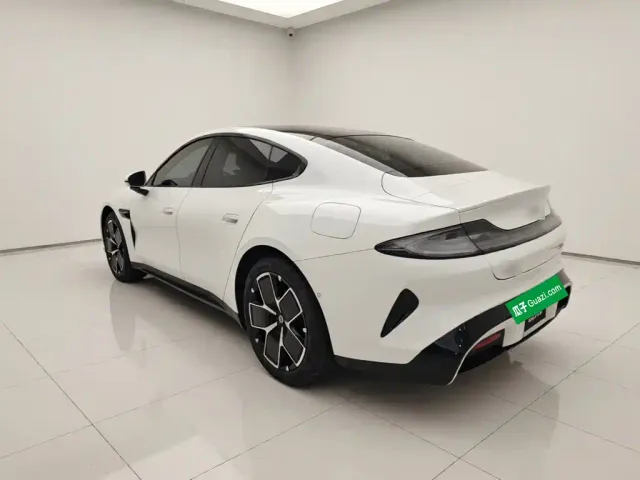 Xiaomi SU7 — Фото автомобиля 4