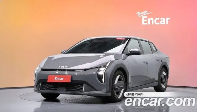 Фотография автомобиля — Kia EV4
