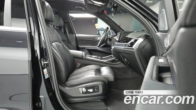 BMW X7 G07 — Фото автомобиля 16
