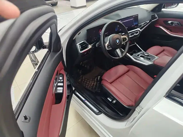 BMW 3 Series — Фото автомобиля 15