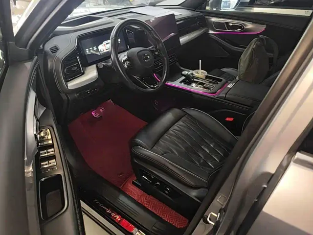 GAC Trumpchi GS8 — Фото автомобиля 14