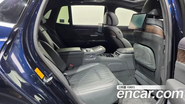 Genesis G90 Бензин 3.5 турбо AWD — Фото автомобиля 12