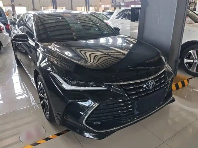 Toyota Avalon — Фото автомобиля 3