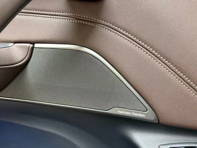 BMW 5 Series — Фото автомобиля 14