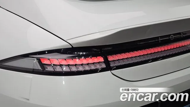 Hyundai Ioniq 6 — Фото автомобиля 8