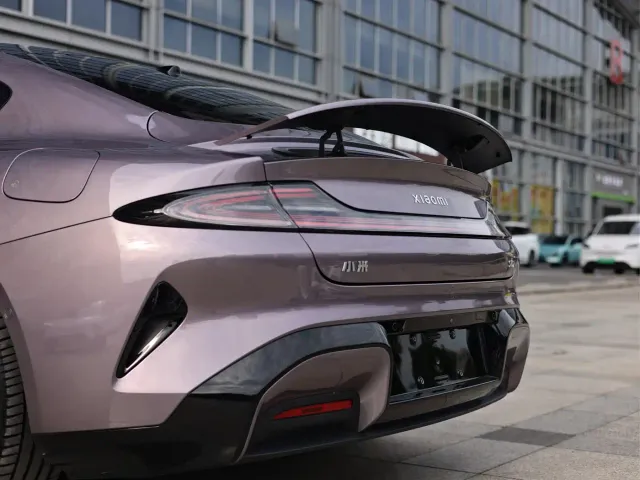 Xiaomi SU7 — Фото автомобиля 17