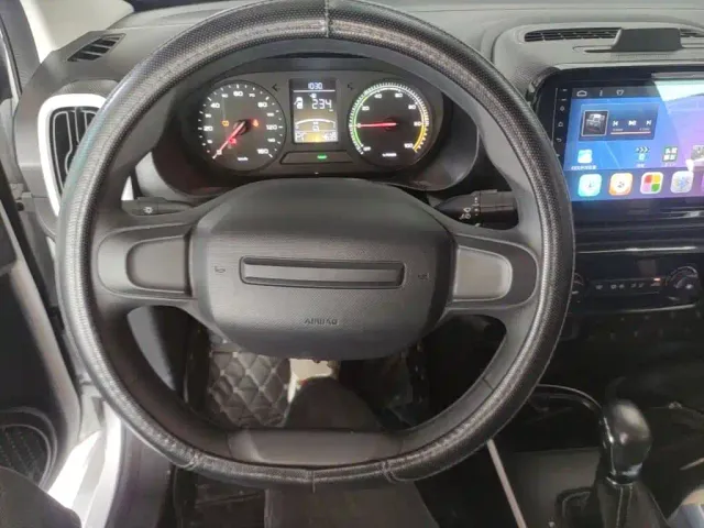 Roewe Clever — Фото автомобиля 10