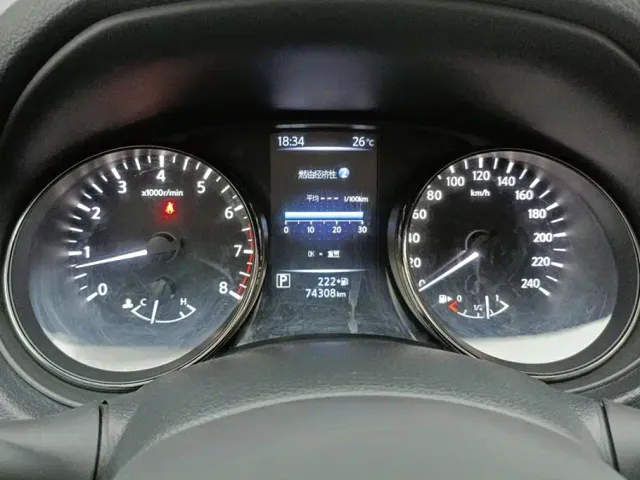 Nissan X-Trail — Фото автомобиля 14