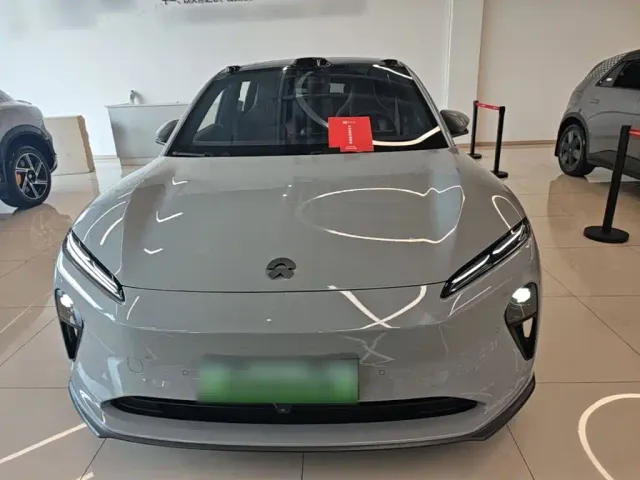 Nio ET5 Touring — Фото автомобиля 2