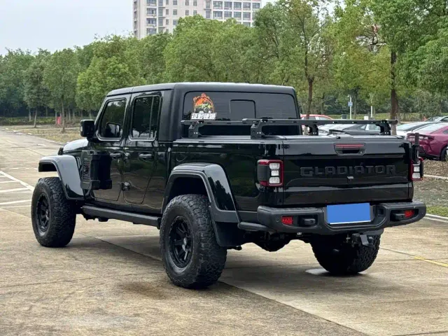 Jeep Gladiator — Фото автомобиля 4