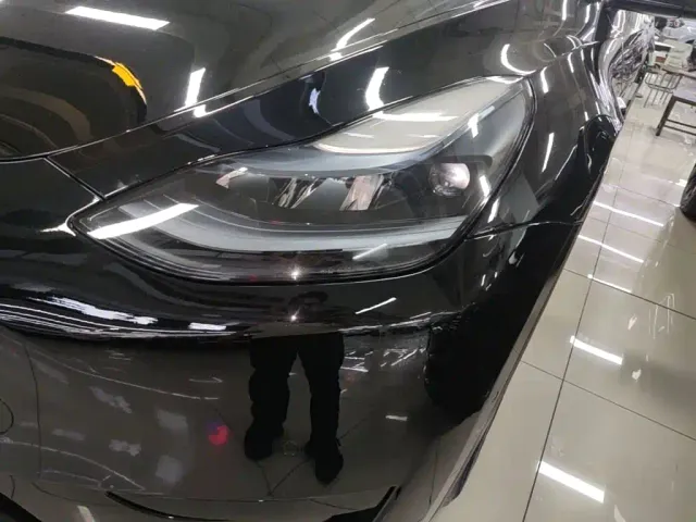 Tesla Model Y — Фото автомобиля 23
